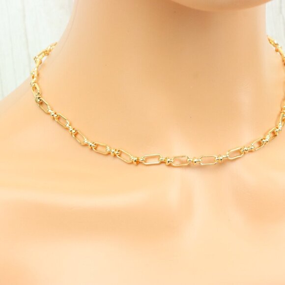"Minimalist & Elegant Necklace Chain – Perfect for Women & Girls | UNVRC1579 - Picture 4 of 10